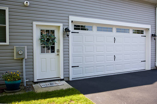 24/7 Emergency Garage Door Panel Replacement experts in Edmond, OK